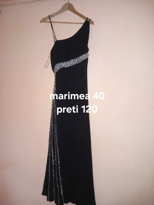 Vand rochie de seara