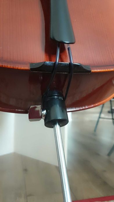 Vand violoncel 1/4 in stare excelenta