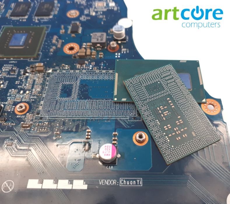 Service artcore: reparații laptop, service calculatoare, curățare praf
