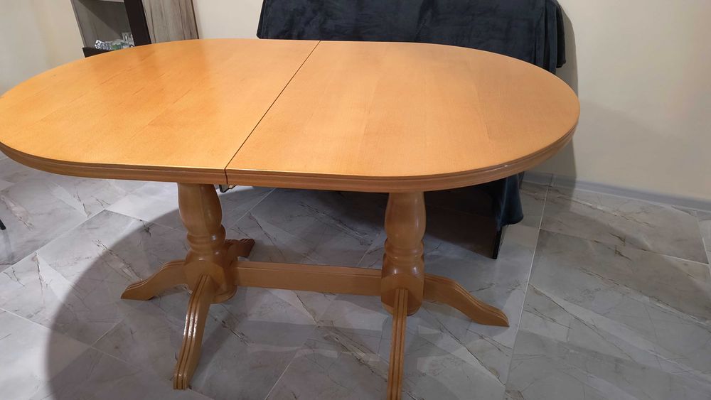 Трапезна маса 140/90 овал