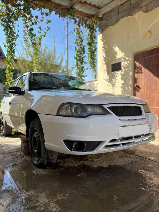 Nexia 2 2013 yil, holati yaxshi, rangi oq