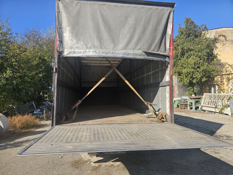 Бордови камион DAF