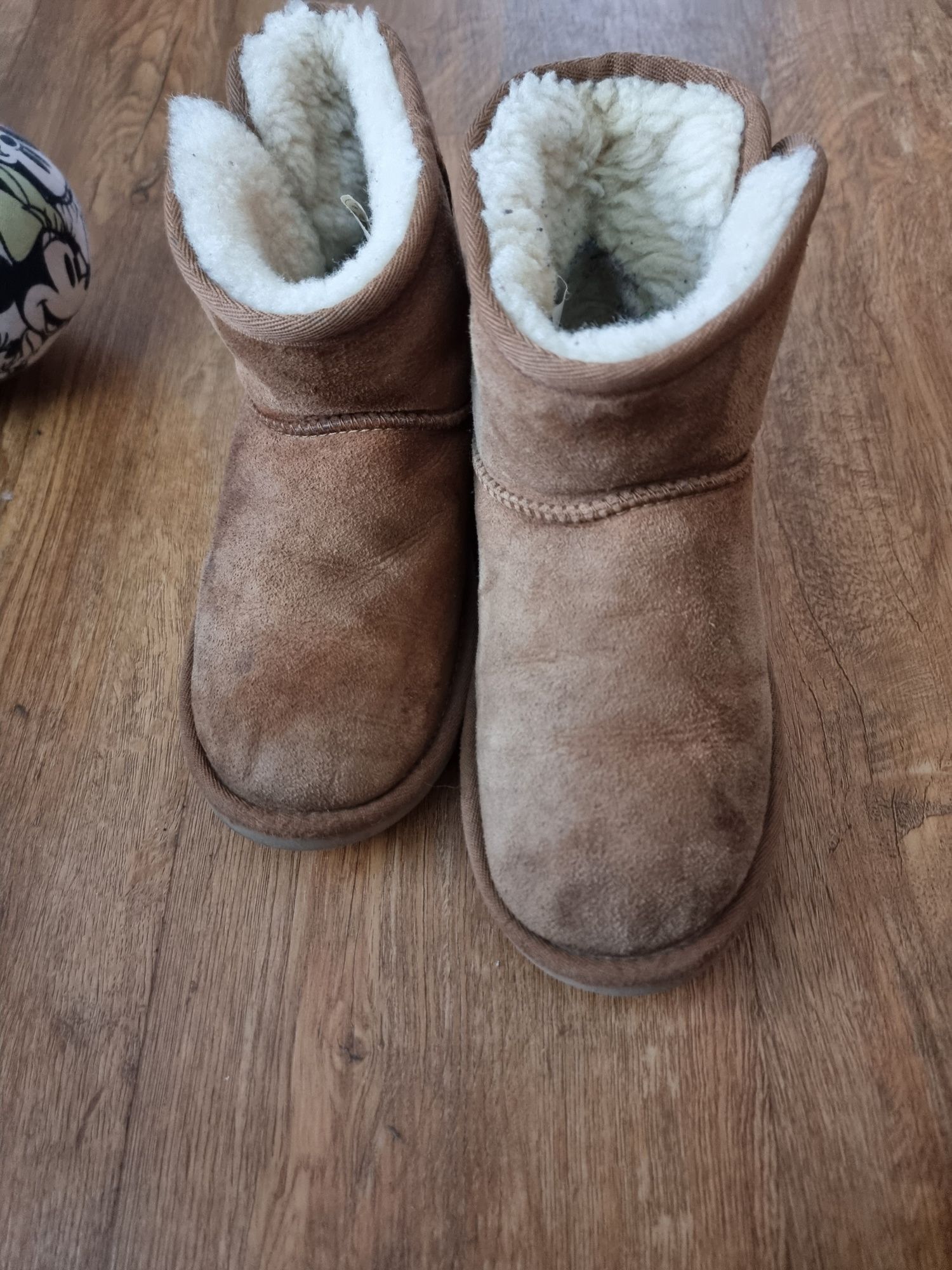 Ugg originale mărimea 35