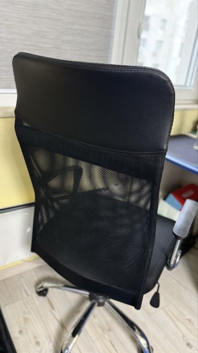 Офис стол за компютър