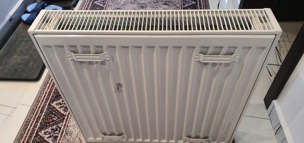 Radiator alb 60×60 cm