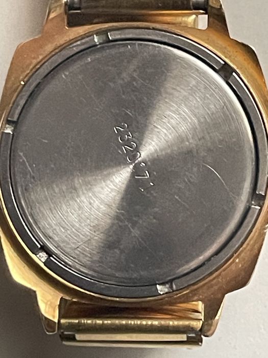 Urgent Vand ceas mecanic cccp.