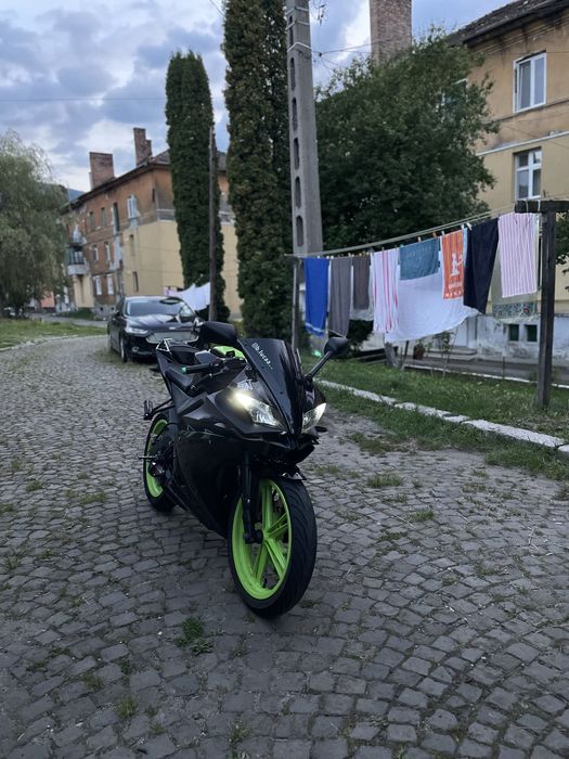 Yamaha YZF R-125