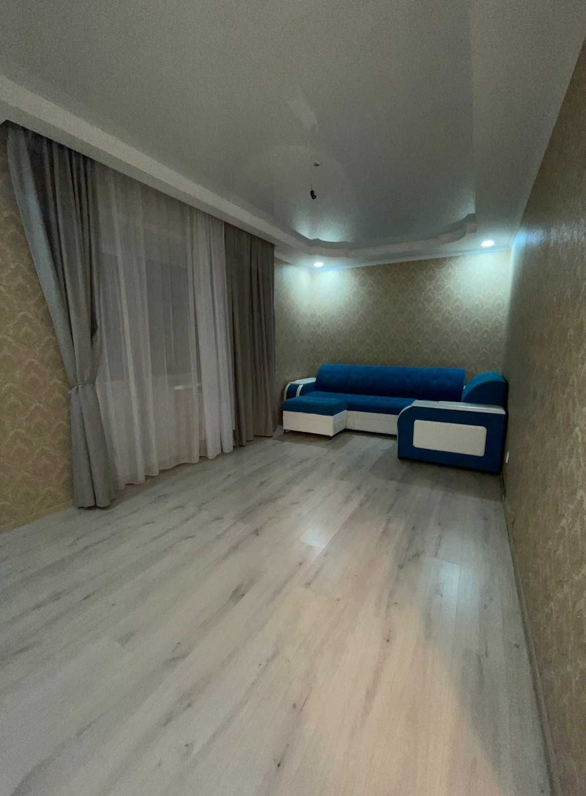 Продается отличная 2 комнатная квартира в районе Садовой в новом доме