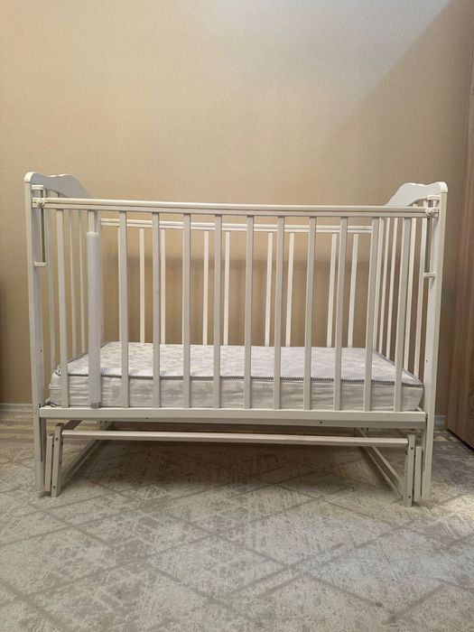 Манеж с матрасом