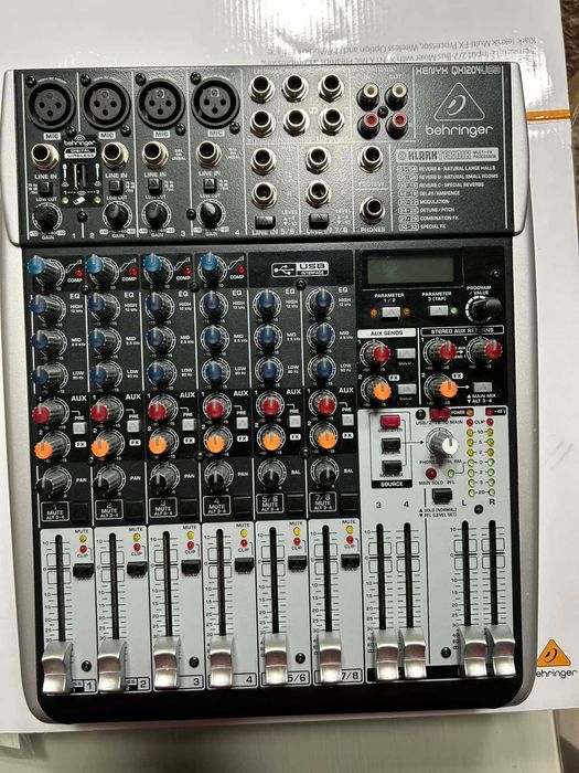 Пулт / миксер Behringer QX1204 USB