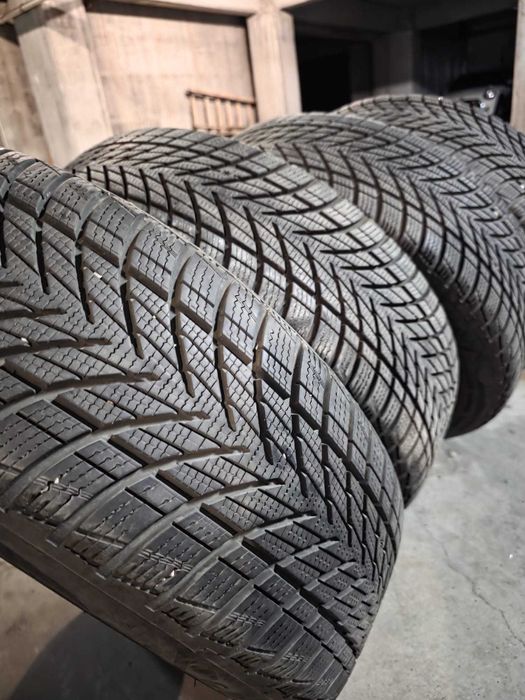 Roti Iarna BMW Style 385 R17 7.5J ET54 Goodyear noi F45 F46