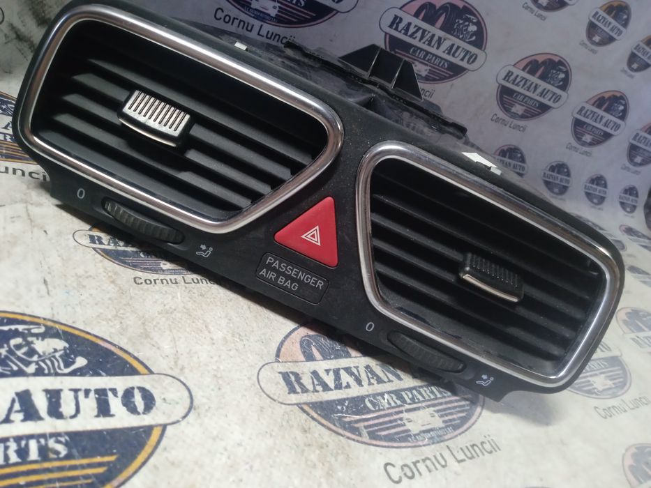 grila ventilatie centrala  volkswagen scirocco 2011