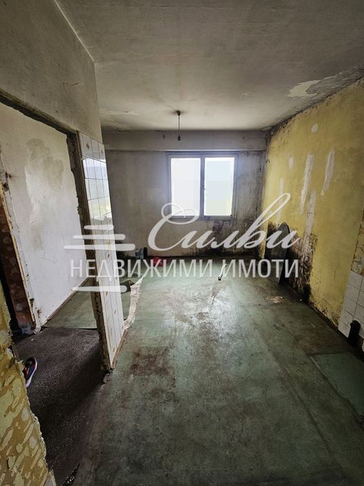 Двустаен РАЗШИРЕН апартамент - кв. Боян Българанов 1