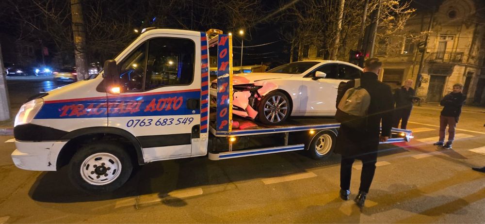 Tractari auto moto Transport dube utilaje Asistenta rutiera Platforma