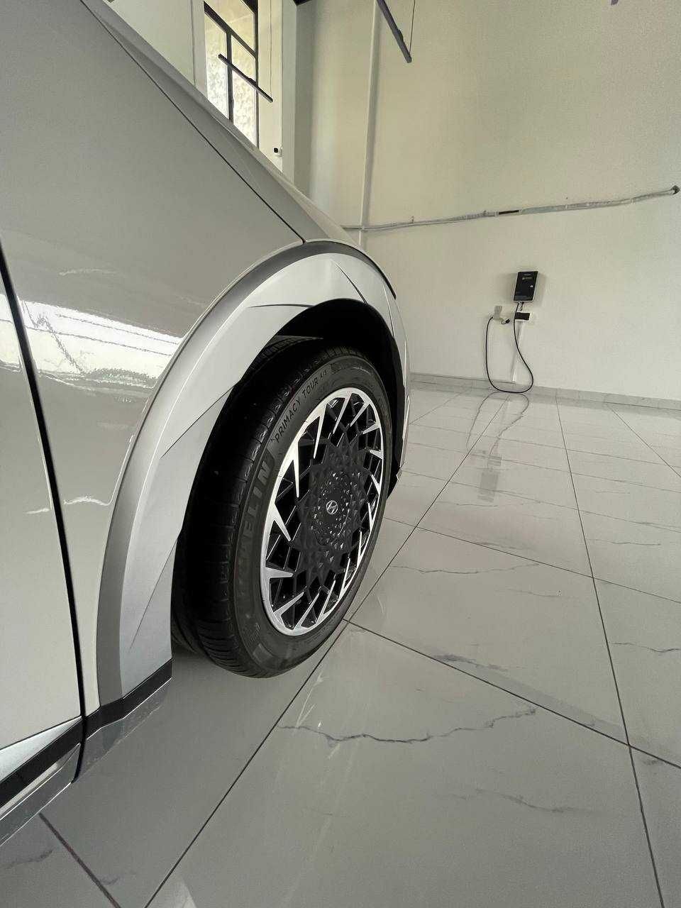 hyundaiy iq SROCHNA