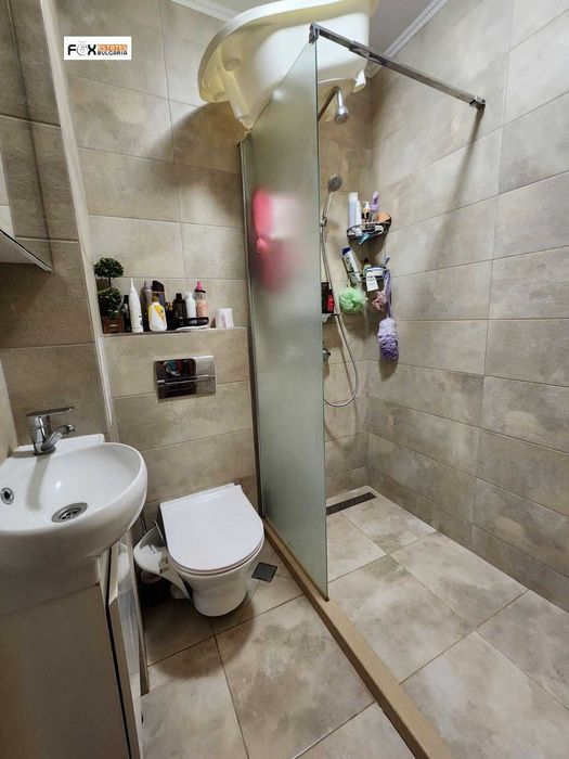 Продава се Тристаен апартамент в Пловдив, Гагарин - 90 кв.м за 2056 €/кв.м - Снимка #7