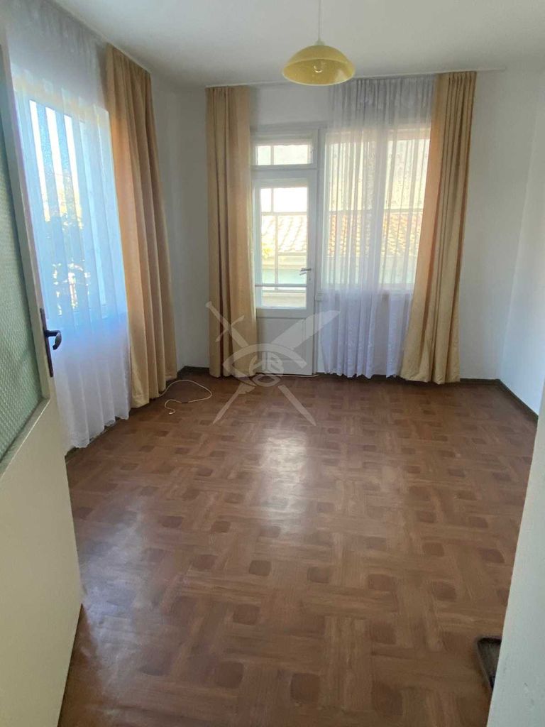 Продава се Къща в Каблешково - 140 кв.м за 822 €/кв.м - Снимка #8