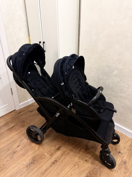 Продаю коляску Joie для погодок