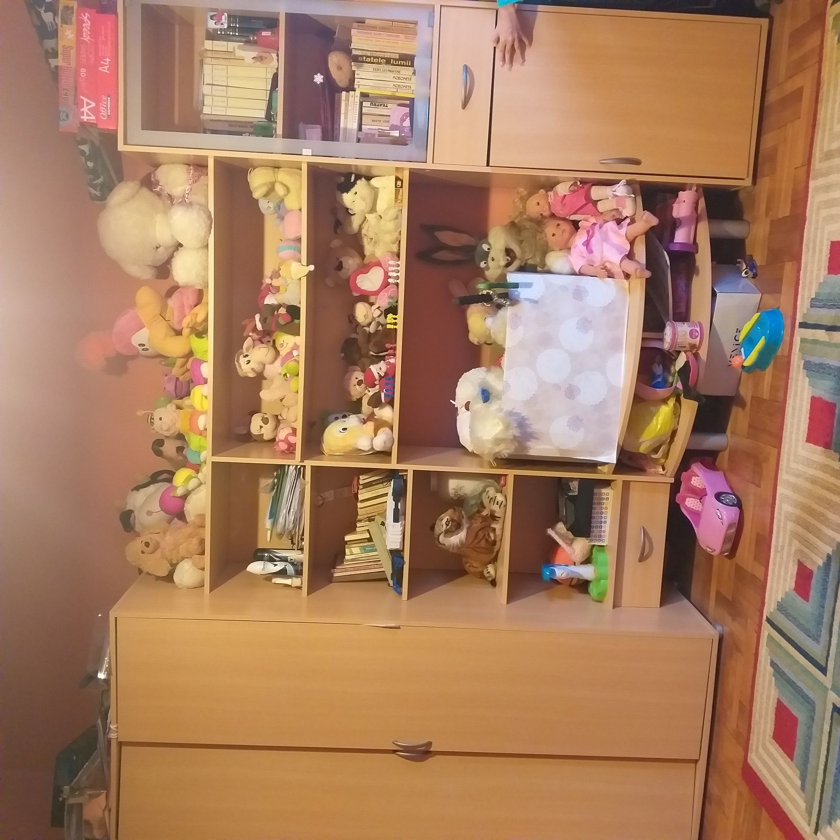 Reducere!Vand biblioteca!urgent!