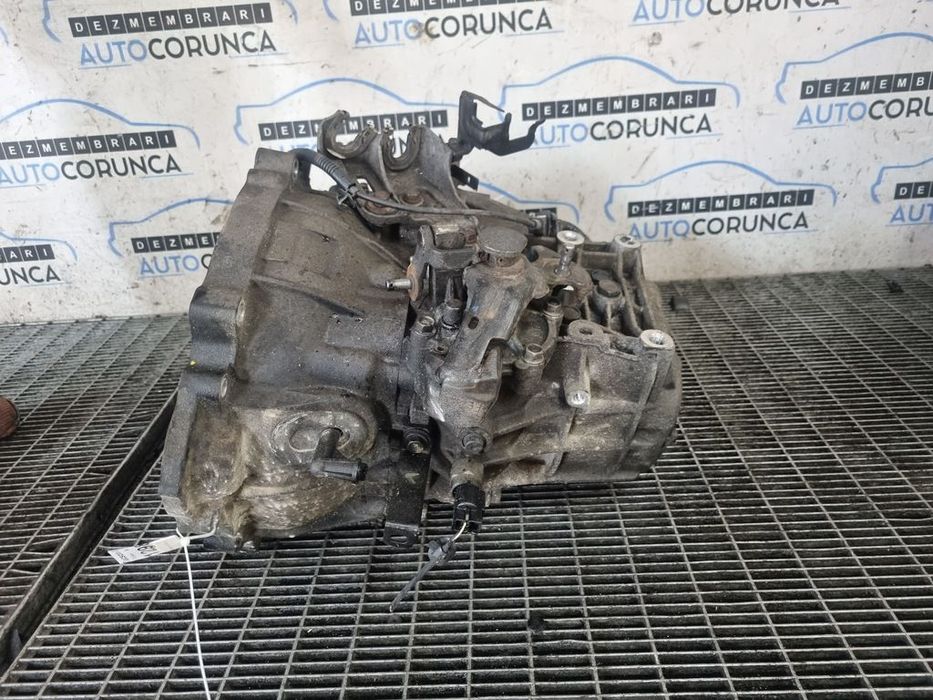 Cutie de viteze Hyundai Tucson III 1.7 Diesel 2015 - 2018 116CP Manuala 6 Trepte D4FD ...