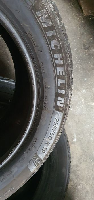 Гуми 2бр 235/55/19 - 255/50/19 - 899лв