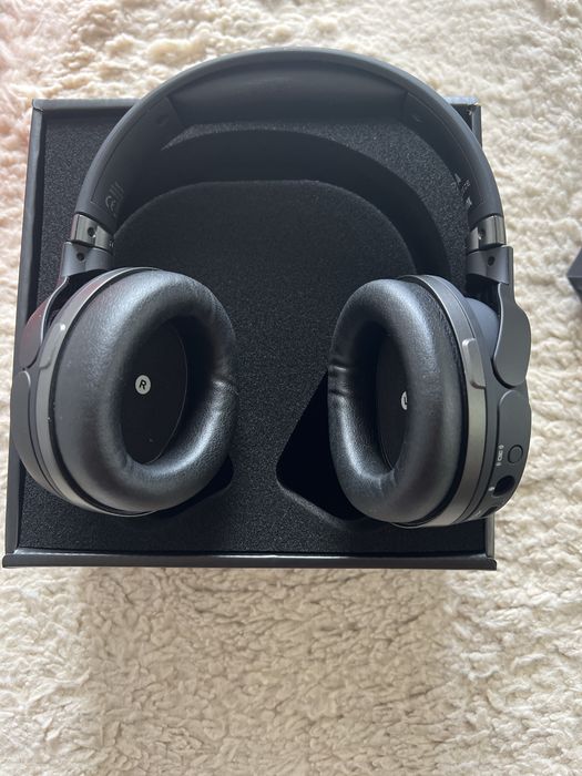 HyperX Cloud Orbit S noi garantie 2 ani