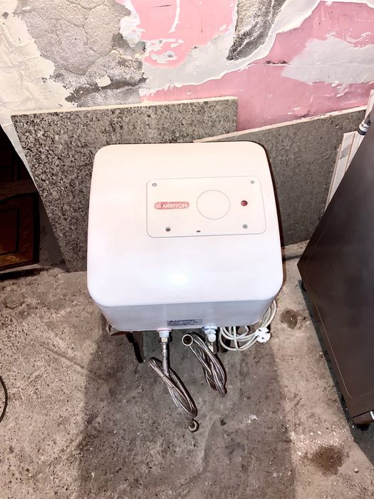 Продам аристон водонагреватель рабочая