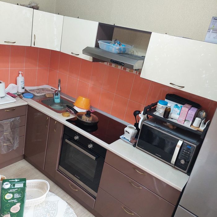 продам кухни  гарнитура