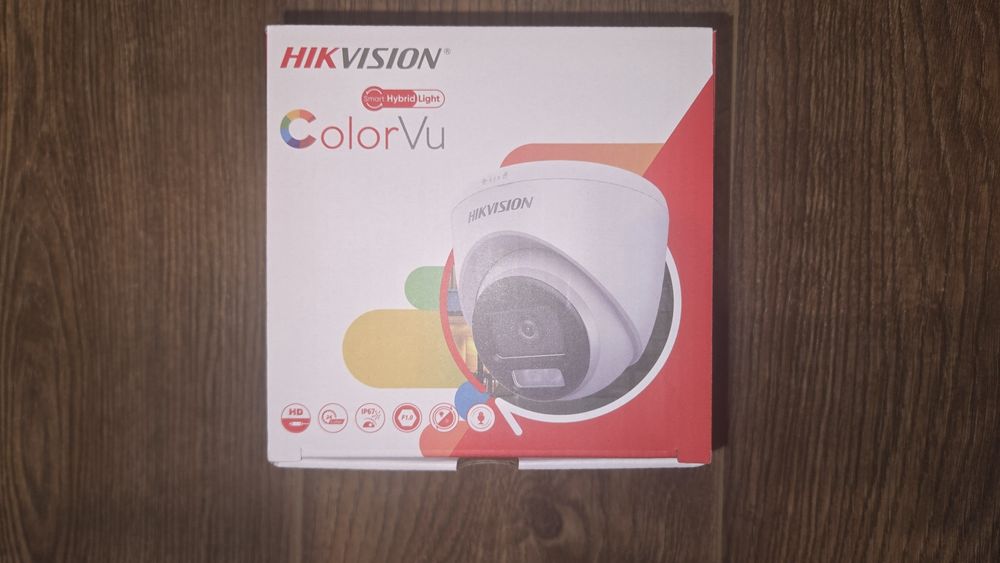 Hikvision 5 мегапиксела color vu
DS-2CE72KF0T-LFS
DS-2CE72KF0T-LFS