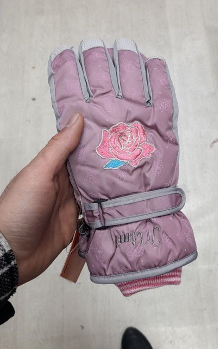 Зимние детские перчатки