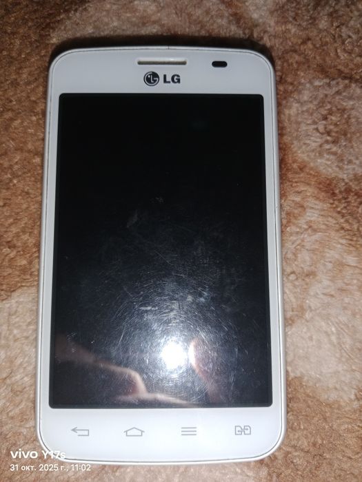 продам LG phone в отличном состоянии