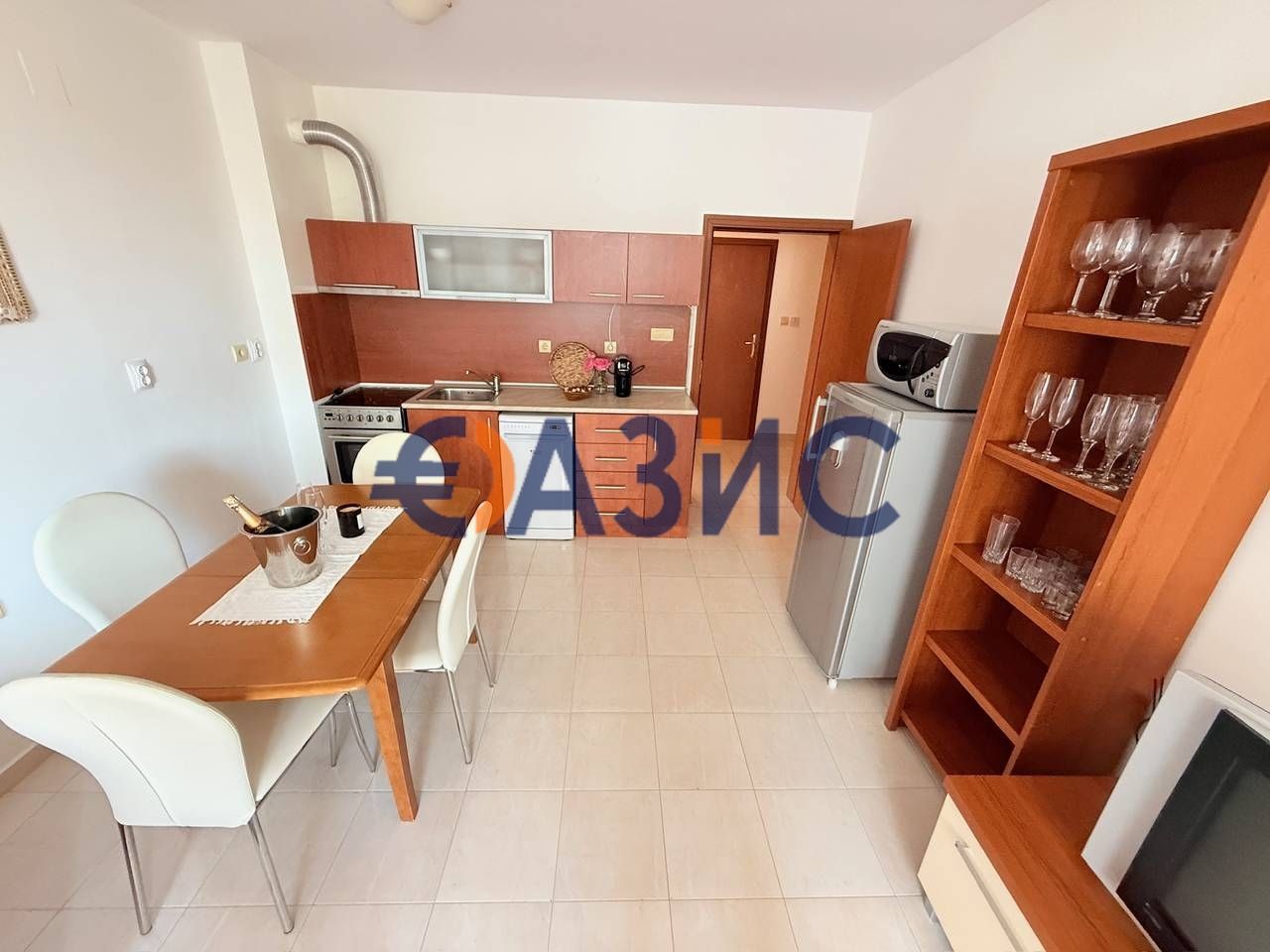 Продава се Тристаен апартамент в Свети Влас - 90 кв.м за 1334 €/кв.м - Снимка #1