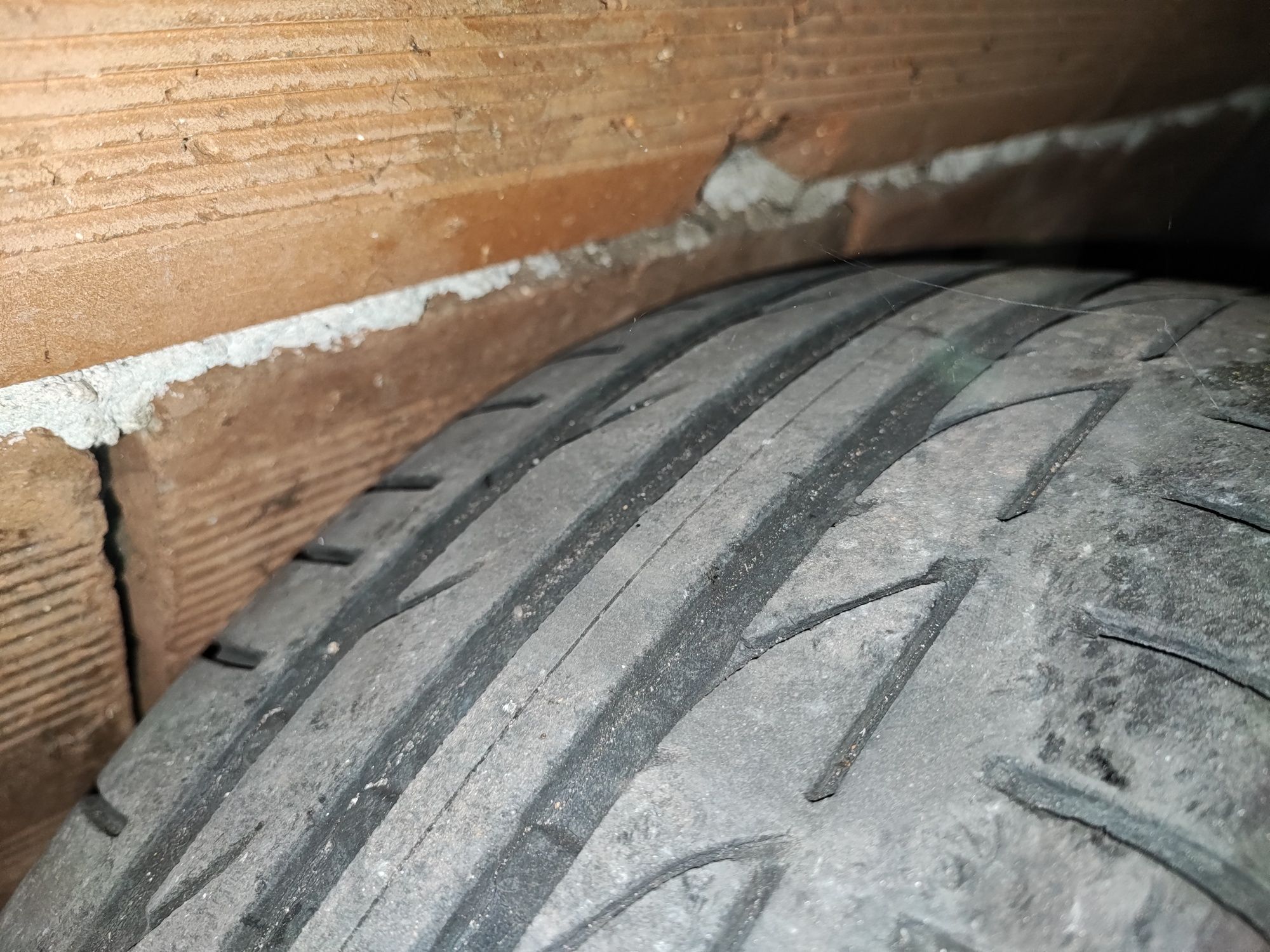 Намалени! Летни гуми Bridgestone Potenza S001 225/45/18 Runflat