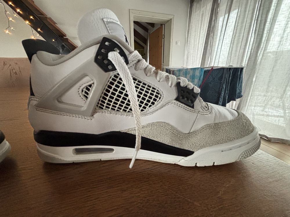 Air Jordan 4 Retro Military Black Original