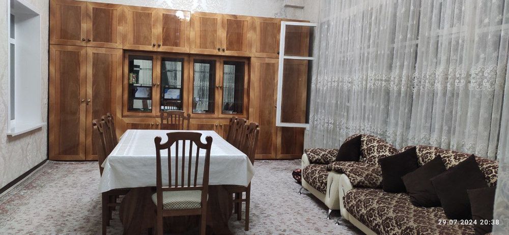 Аренда. Чинабад. Дом, 3-комн,
М. Шахристан
Семейным либо девушкам