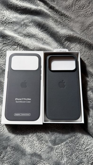 iPhone 17 pro max techwoven case black