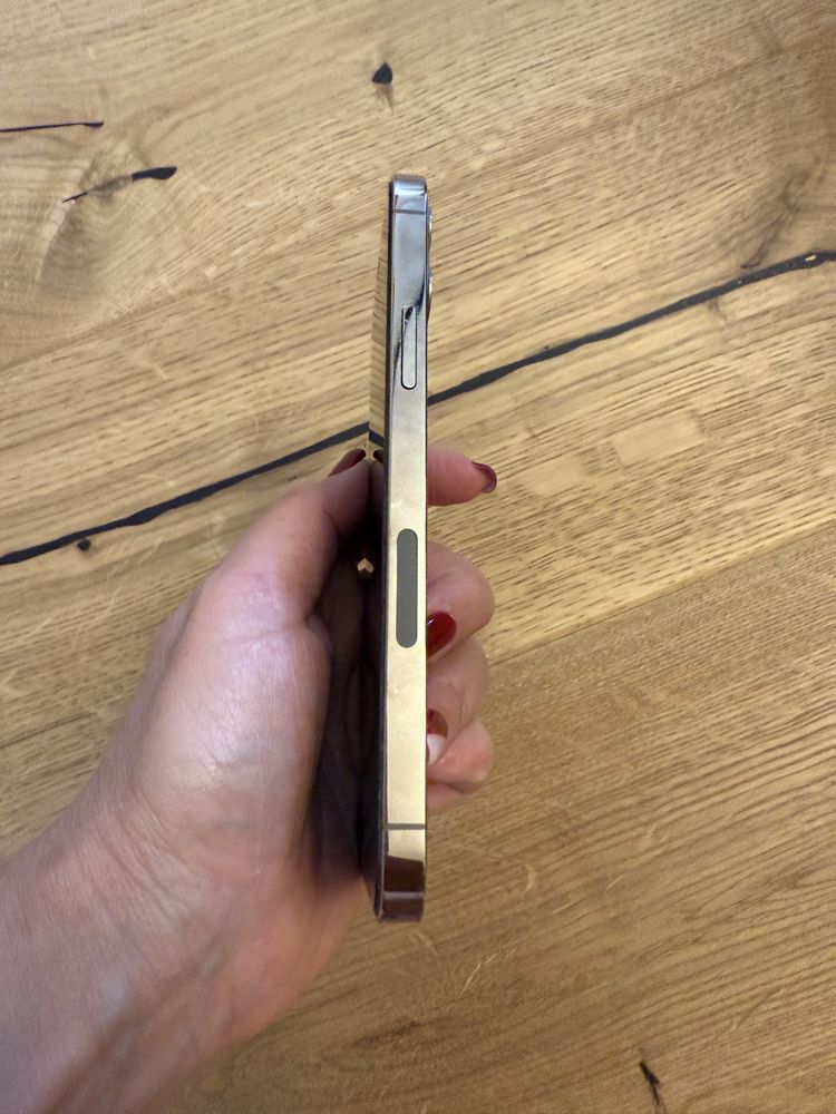 iPhone 12 pro, 128gb , цвят златен