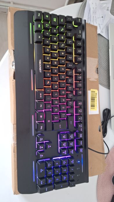 Tastatură Gaming RGB Membrană 105 Taste Panou Metalic Complet – Dispun