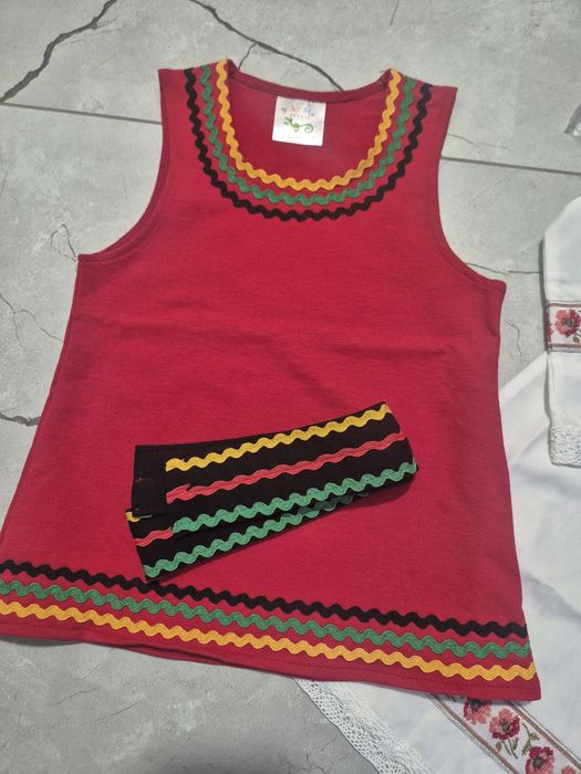 Бебешка народна носия