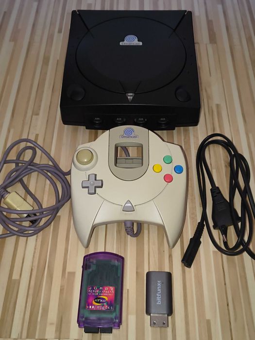 Sega Dreamcast cu GDEMU 64GB + controller, memory card, adaptor HDMI