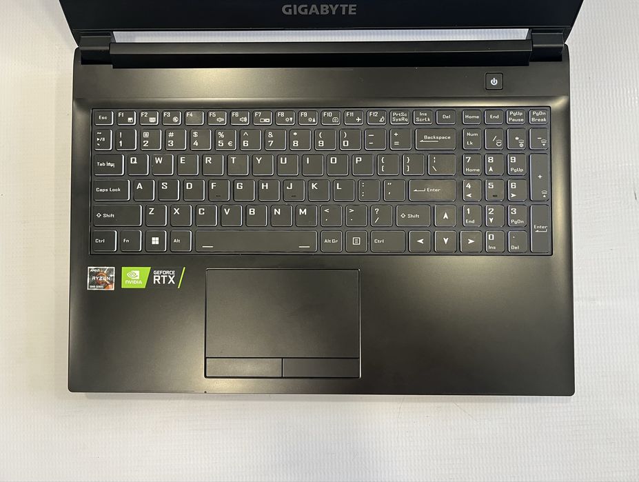Геймърски лаптоп Gigabyte AMD Ryzen 5 5600H, Nvidia RTX 3060 6GB