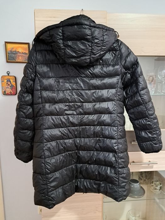 Олекотено дамско черно зимно яке