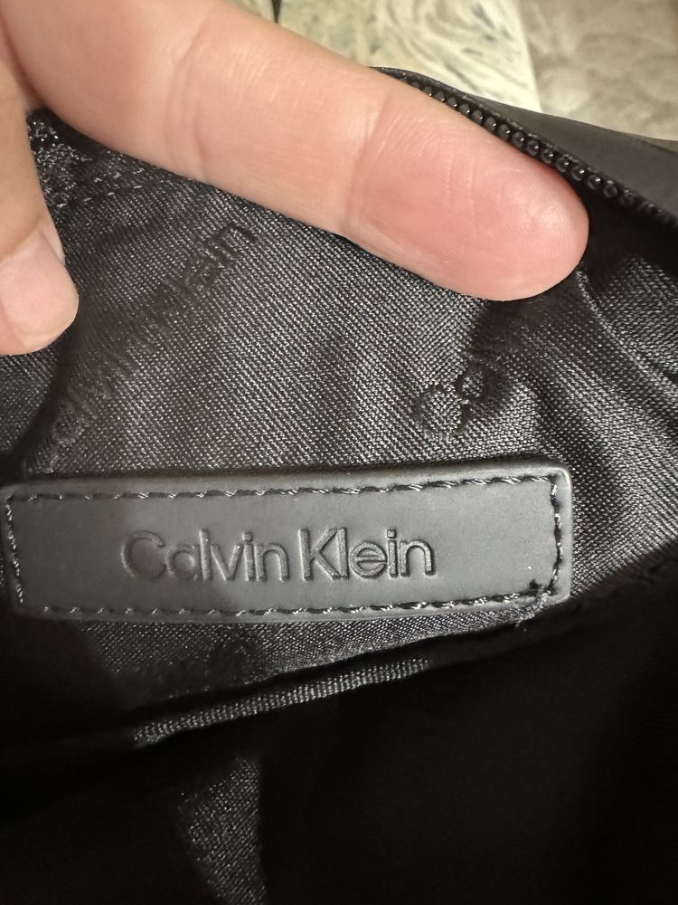 Мъжка кожена чанта Calvin Klein