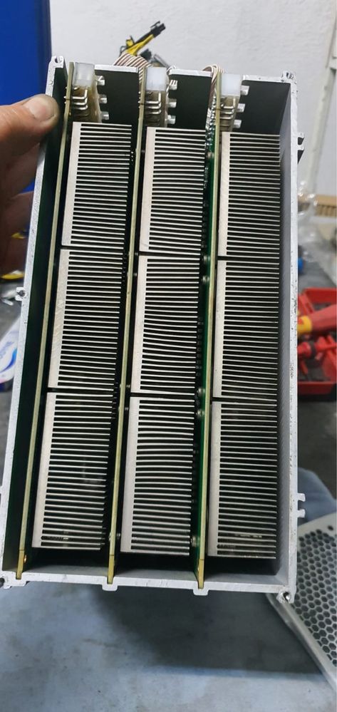 Vand Miner z11 4000 lei