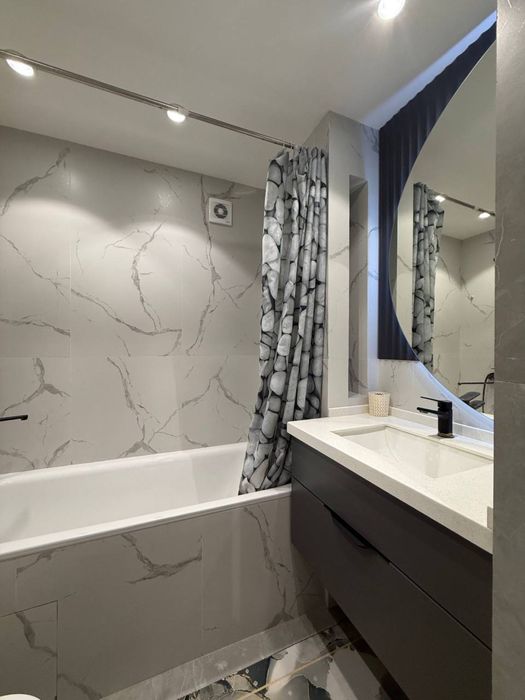 на: Ул ТаллиМаржон Мирабадский район.  Ор.р: Парк Фуркат