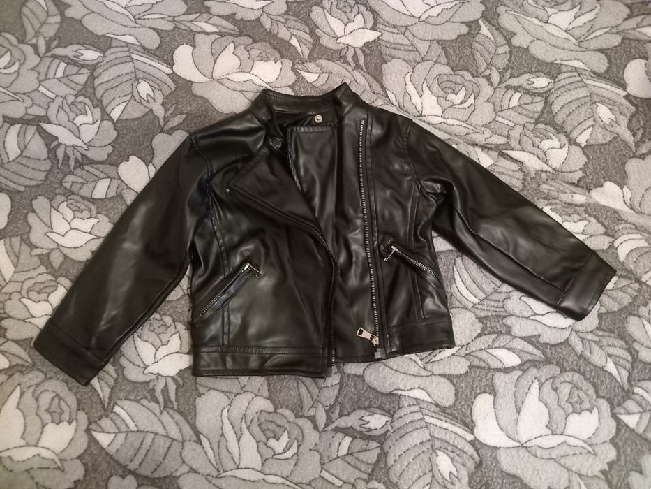 Продам вещи в идеальном состоянии.