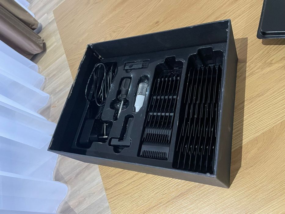 Set JRL: mașină de tuns + mașină de contur