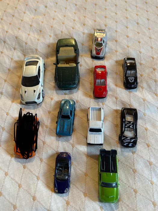 Masinute jucarie - plastic sau metal