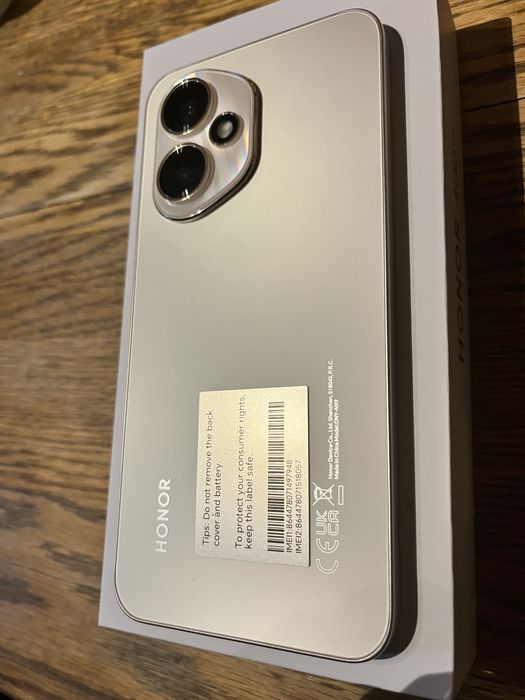 Honor 400 vand sau schimb