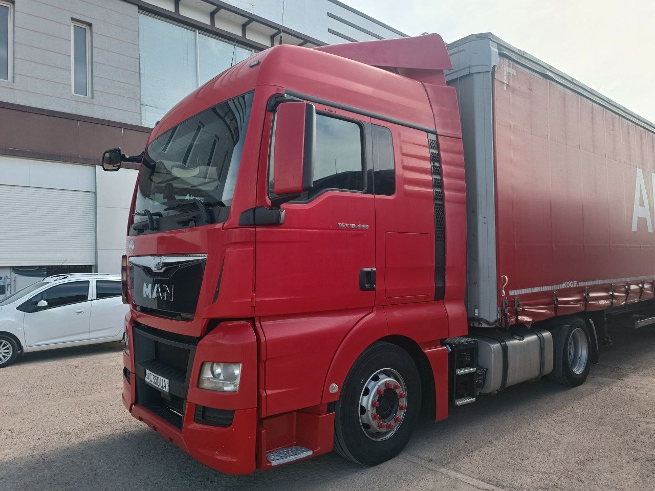 MAN TGX 18.440 + KOGEL прицеп Сотилади